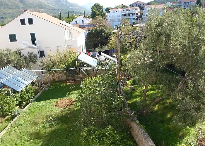 Pansion Lovac Konukevi Cavtat