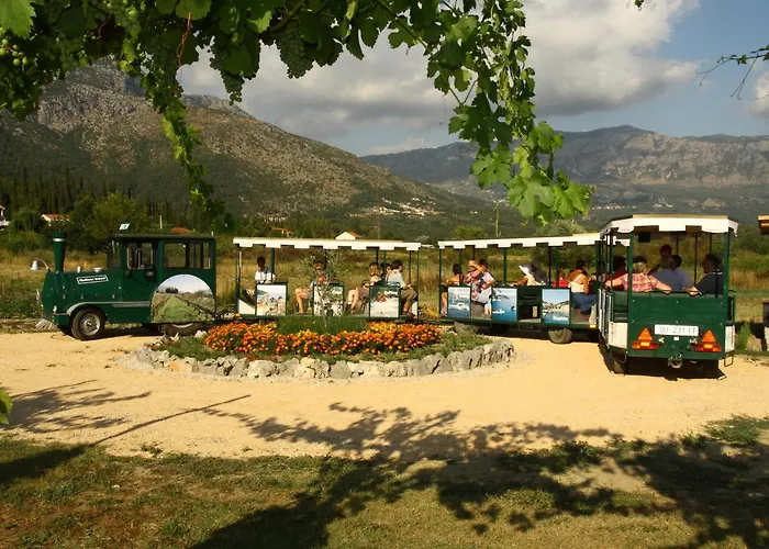 Pansion Lovac Konukevi 3*