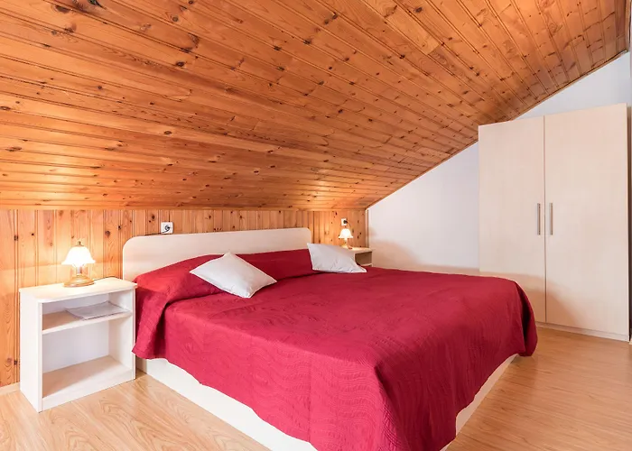 Pansion Lovac 3* Cavtat