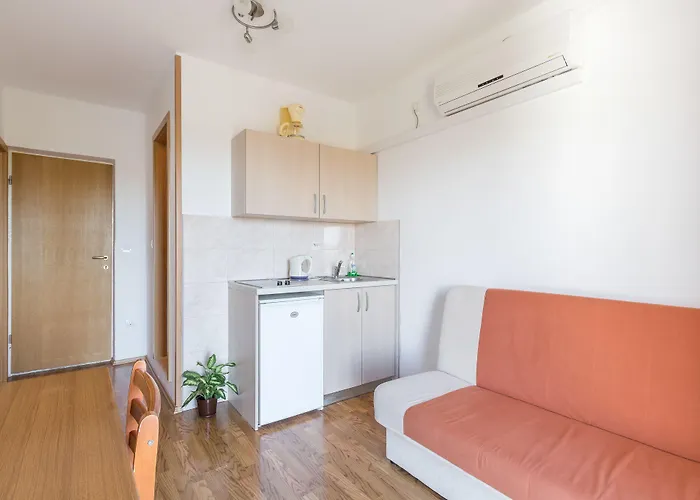 Pansion Lovac Konukevi Cavtat