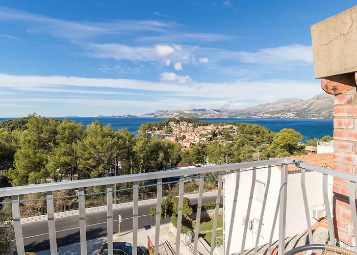 Pansion Lovac 3* Cavtat