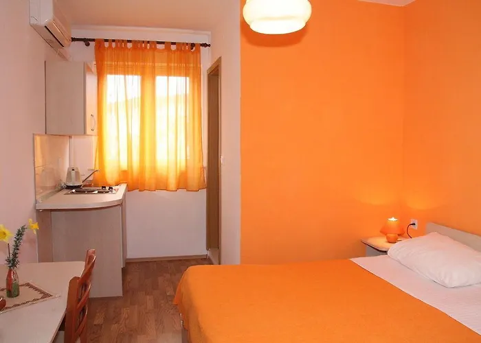 Pansion Lovac 3* Cavtat