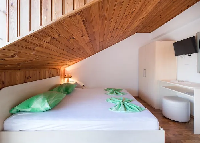 Pansion Lovac Cavtat