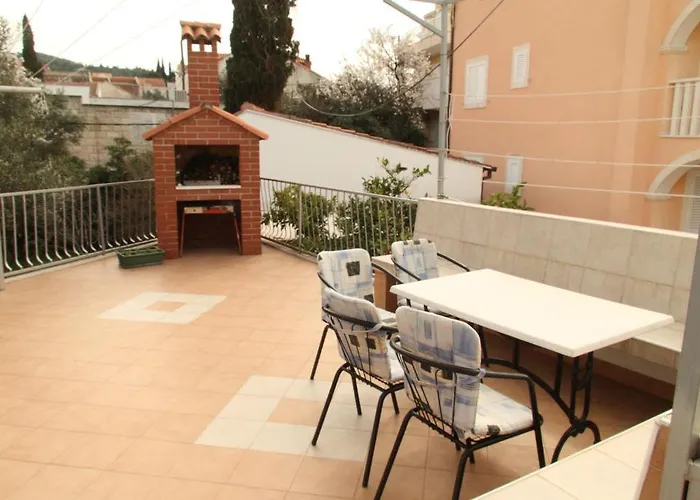 Konukevi Pansion Lovac 3*