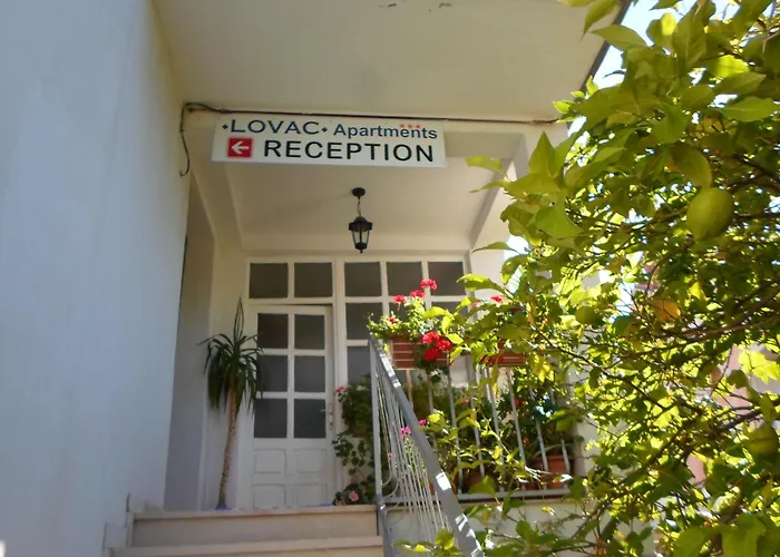 Pansion Lovac 3* Cavtat