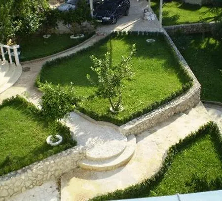 Guest house Pansion Lovac Cavtat