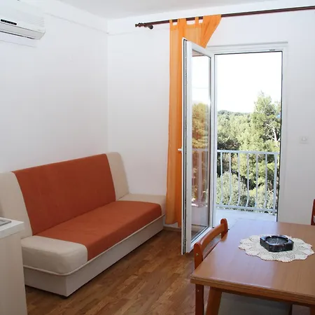 Pansion Lovac 3* Cavtat