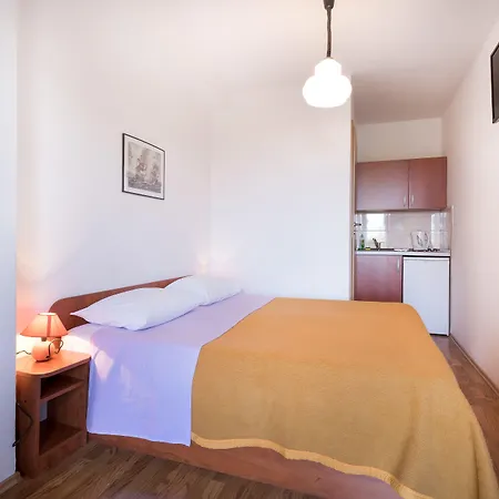 Casa de hóspedes Pansion Lovac 3*