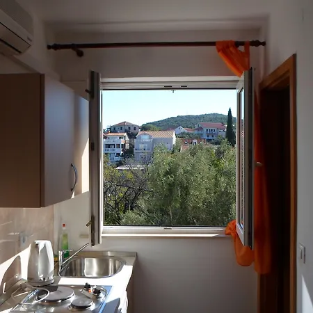 Pansion Lovac 3* Cavtat