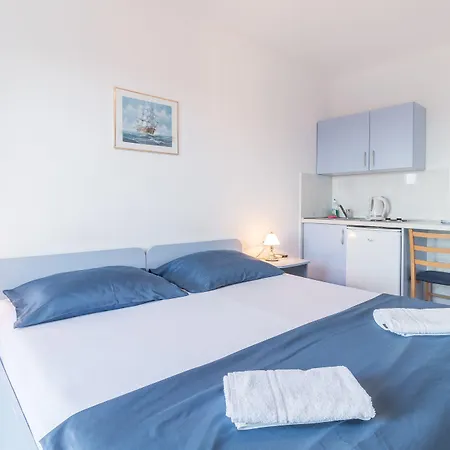 Pansion Lovac Casa de hóspedes