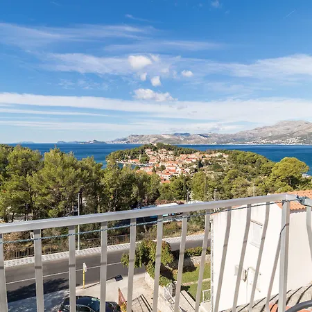 Pansion Lovac 3* Cavtat