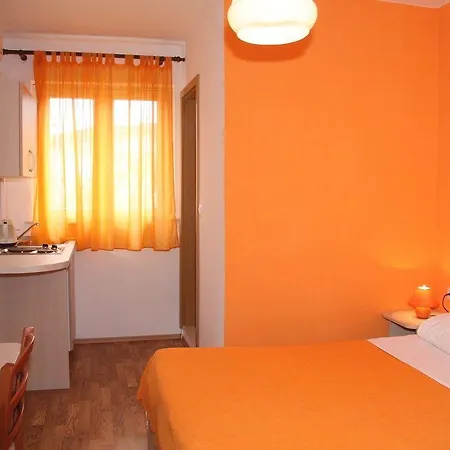 Pansion Lovac 3* Cavtat
