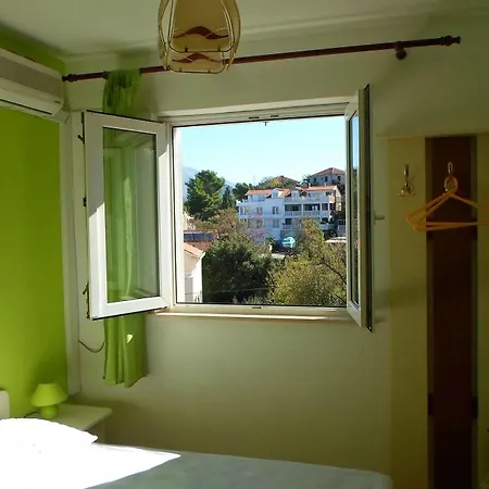 Pansion Lovac Guest house