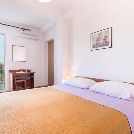 Pansion Lovac 3* Cavtat