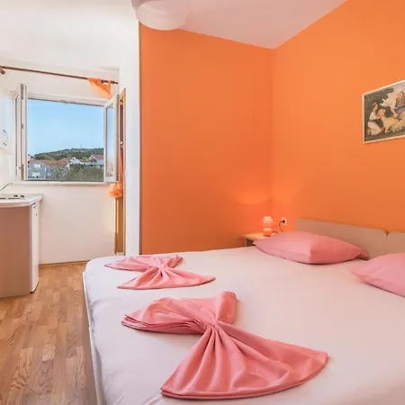 Pansion Lovac Cavtat